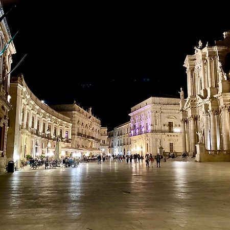 Elegante Appartamento In Palazzo Storico Ortigia Сиракузы Экстерьер фото
