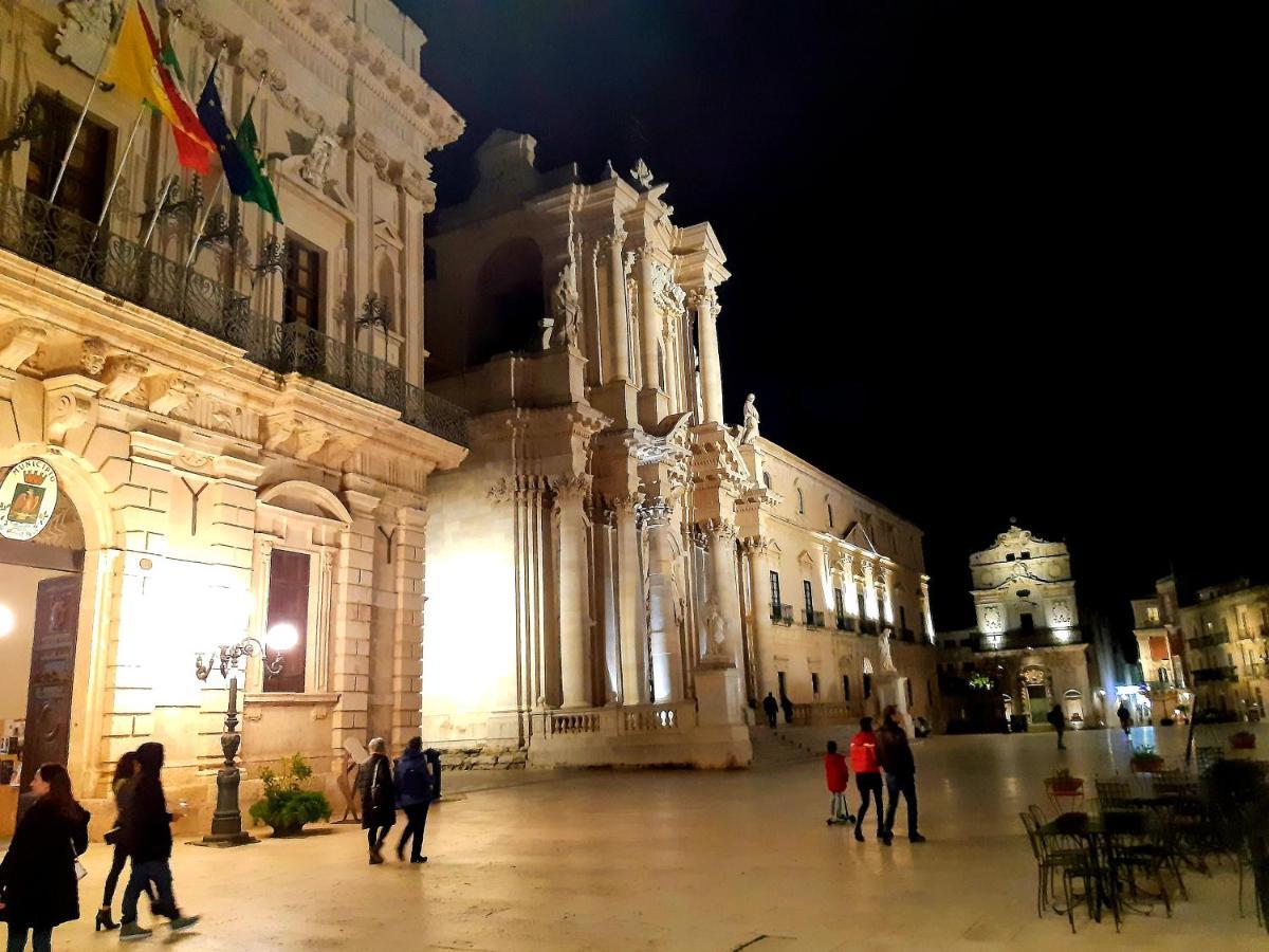 Elegante Appartamento In Palazzo Storico Ortigia Сиракузы Экстерьер фото