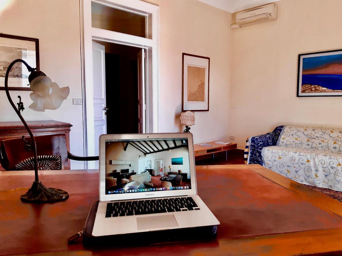 Elegante Appartamento In Palazzo Storico Ortigia Сиракузы Экстерьер фото