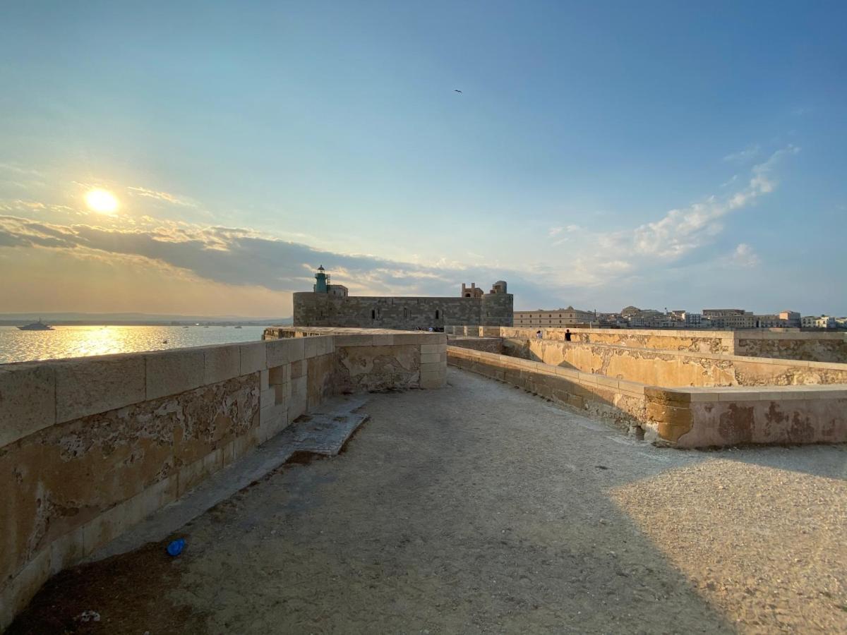 Elegante Appartamento In Palazzo Storico Ortigia Сиракузы Экстерьер фото