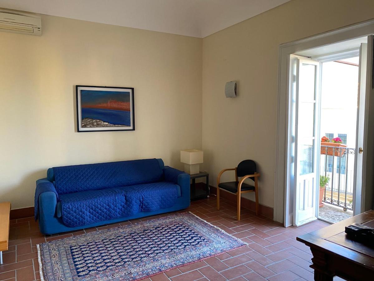 Elegante Appartamento In Palazzo Storico Ortigia Сиракузы Экстерьер фото