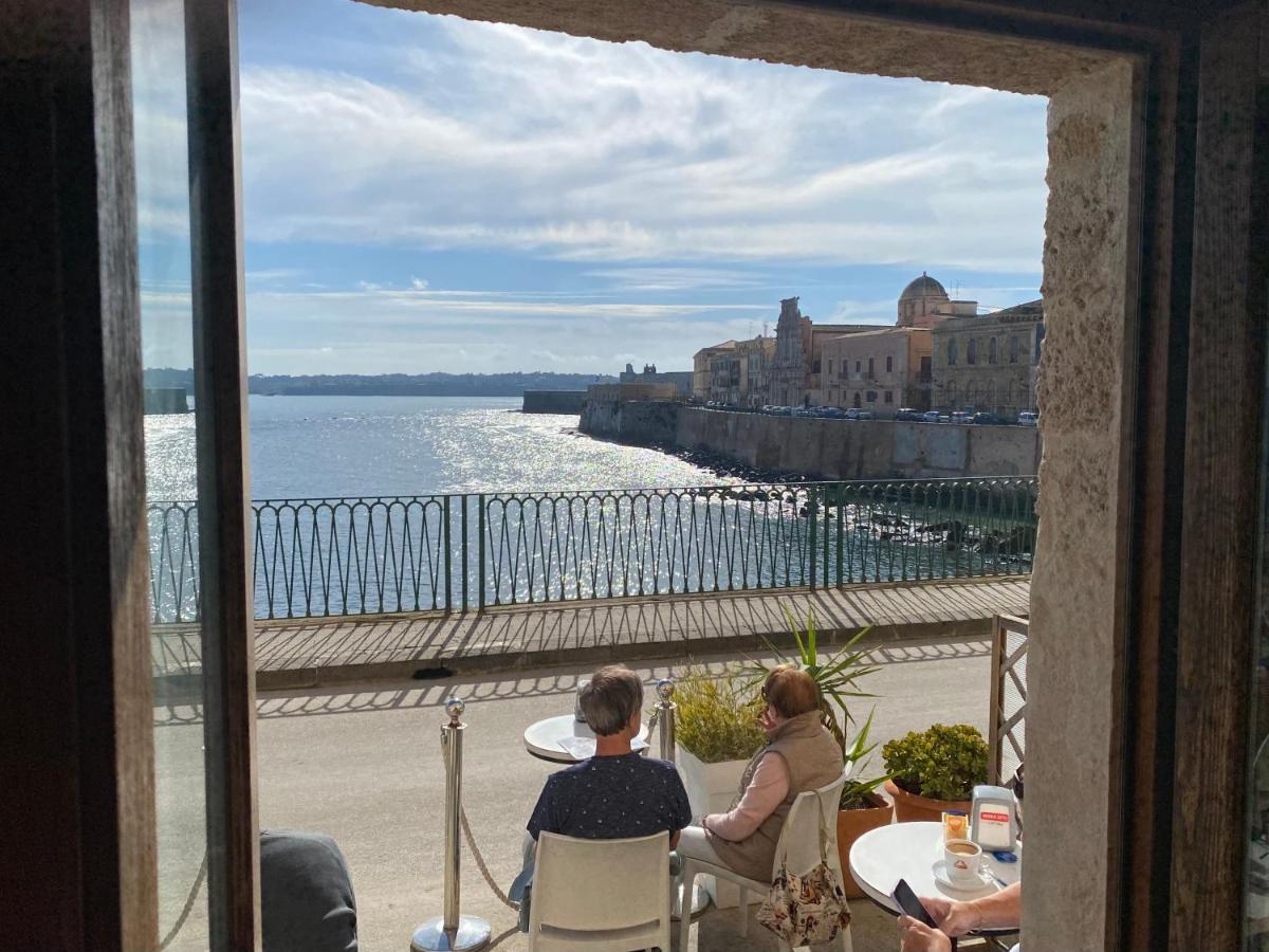 Elegante Appartamento In Palazzo Storico Ortigia Сиракузы Экстерьер фото