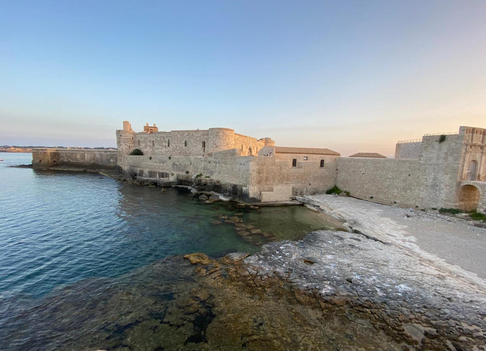 Elegante Appartamento In Palazzo Storico Ortigia Сиракузы Экстерьер фото