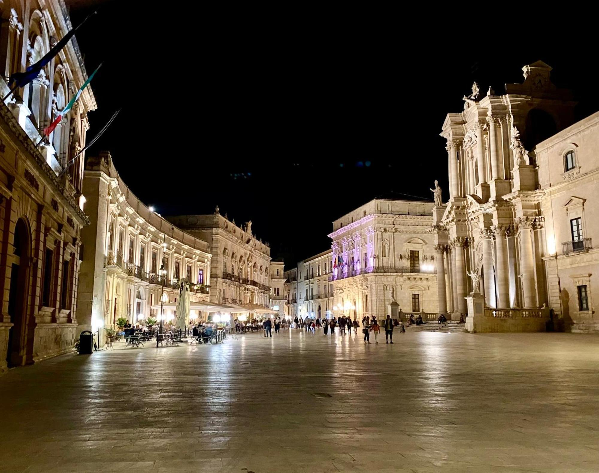 Elegante Appartamento In Palazzo Storico Ortigia Сиракузы Экстерьер фото