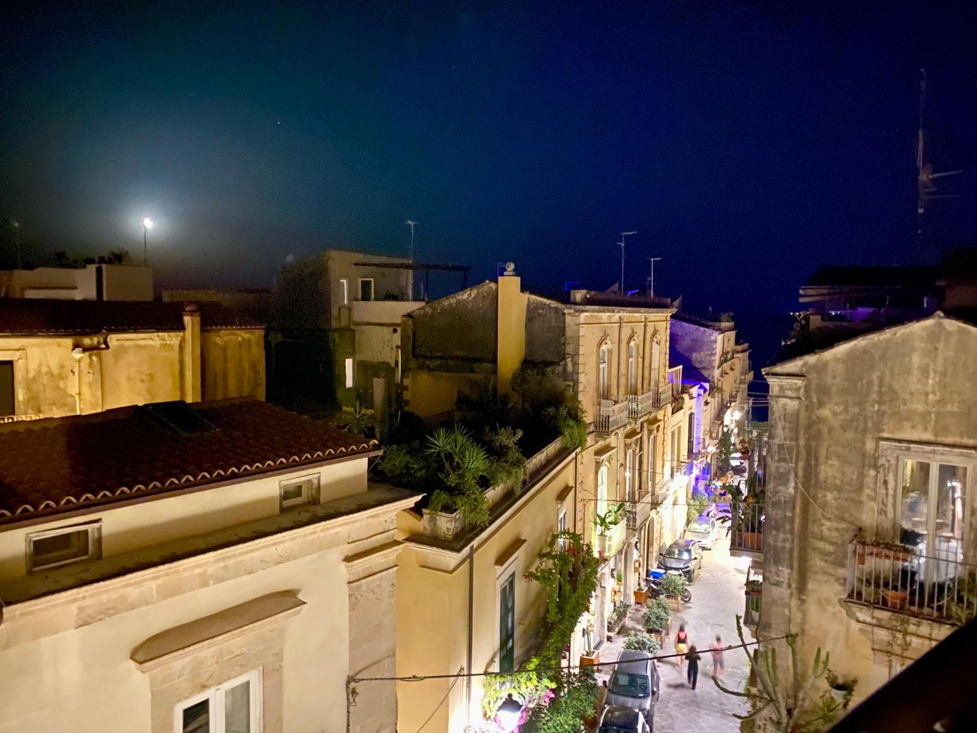 Elegante Appartamento In Palazzo Storico Ortigia Сиракузы Экстерьер фото